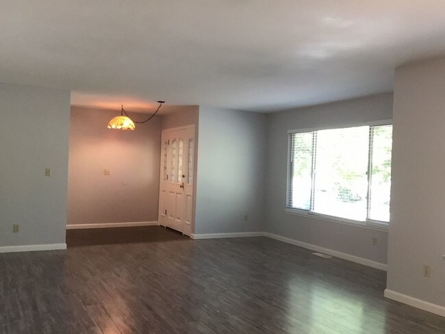 Foto del edificio - 4339 Fistor Dr