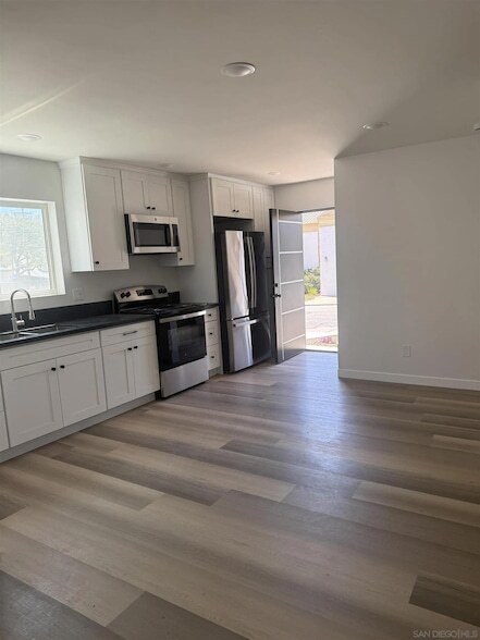 Foto del edificio - 4913 Glen St