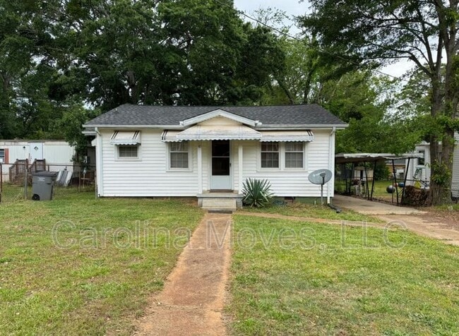 Photo - 10 Yellowstone Dr House