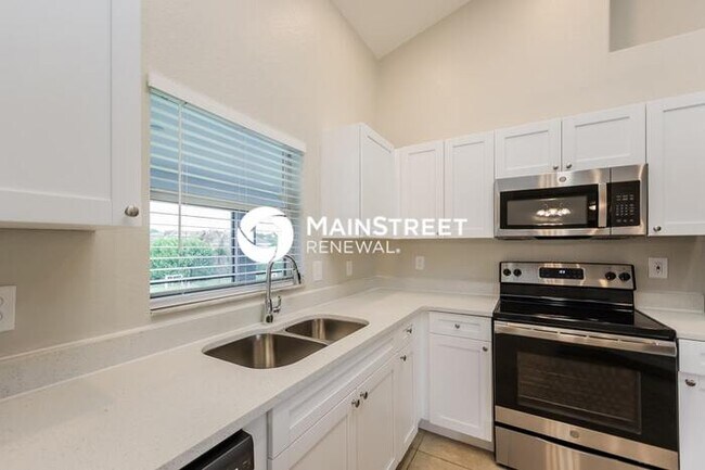 Building Photo - 4 Bedroom Pet-Friendly Home in lehigh acres, FL with Main Street Renewal