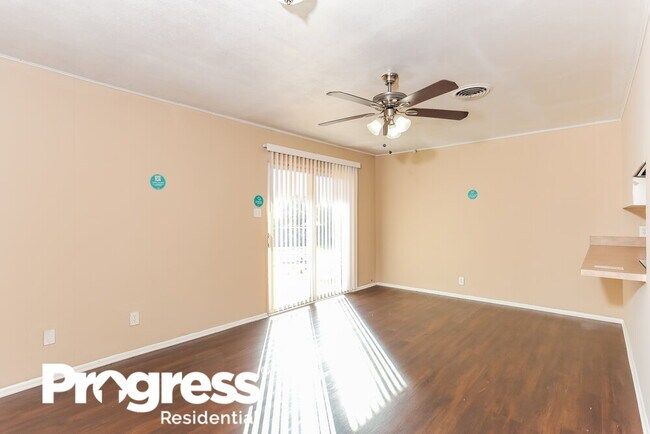 Foto del edificio - 6420 Valley Ridge Dr
