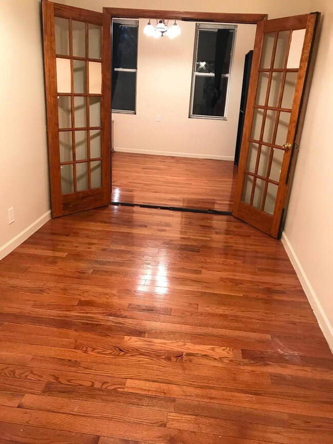 Building Photo - 127 Saint Nicholas Avenue
