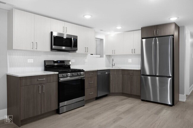 Foto del edificio - 5143 W Cullom Ave