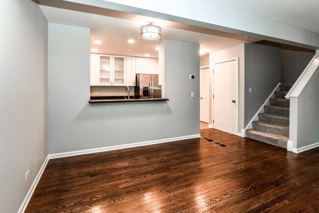 Foto del edificio - 804 E Hillside Ave
