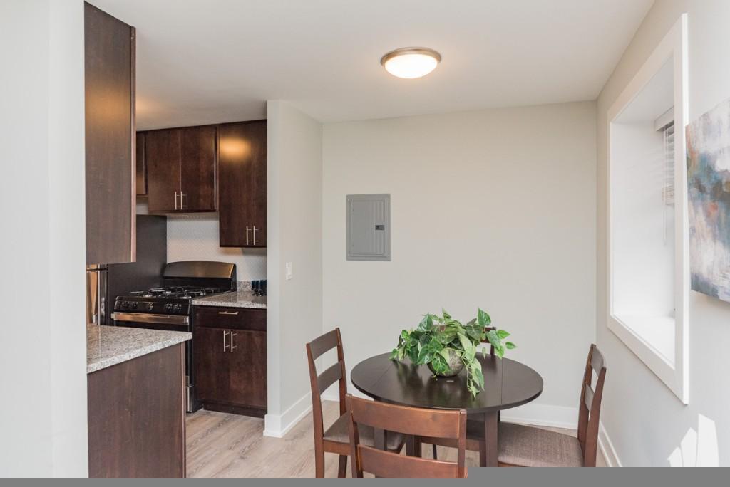 Foto principal - 1 bedroom in Chicago IL 60657