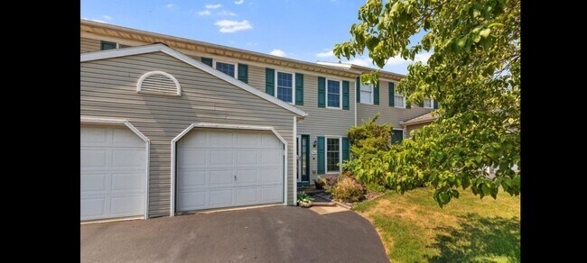 Foto del edificio - 462 Crosswinds Dr