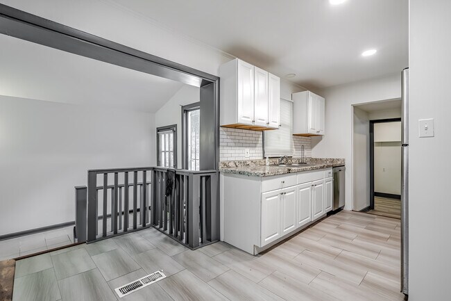 Foto del edificio - 2255 Rhinehill Rd SE