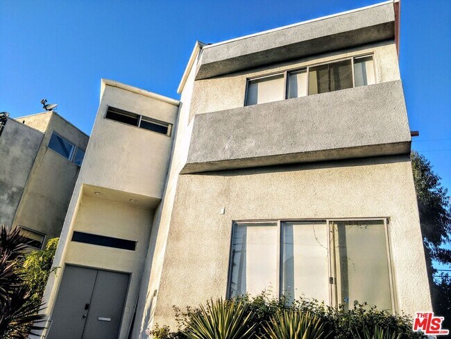Front of house - 671 Mildred Ave