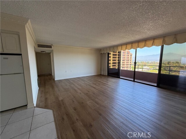 Foto del edificio - 24055 Paseo Del Lago