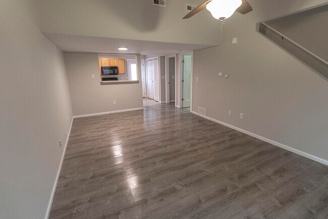 Foto del edificio - 5301 Currituck Ln