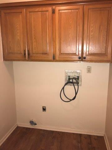 Building Photo - 2 bed duplex Moore Schools covered and lig...