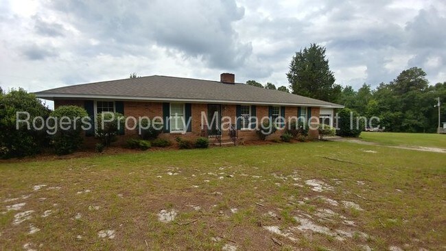 Foto del edificio - 659 Barr Rd