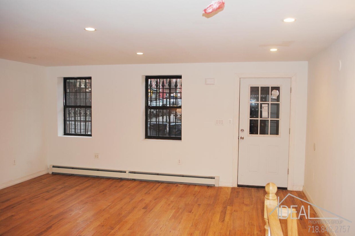 Primary Photo - 788 Greene Ave