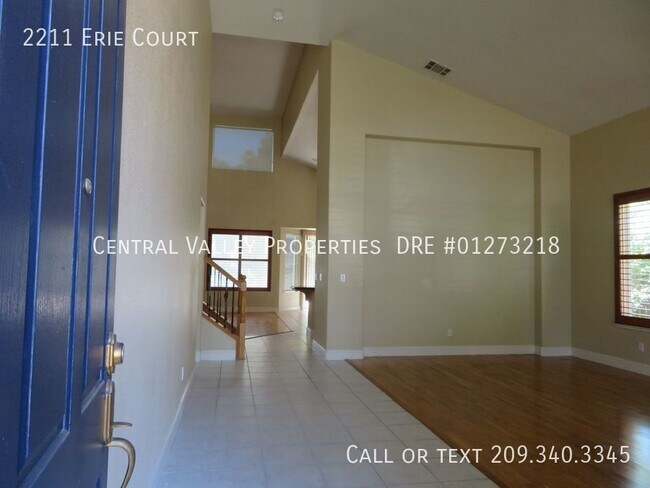 Foto del edificio - 2211 Erie Court, Tracy!  POOL!