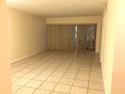 Foto principal - Spacious 2 Bedroom Apartment