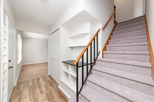 Foto del edificio - 7346 Country Creek Way