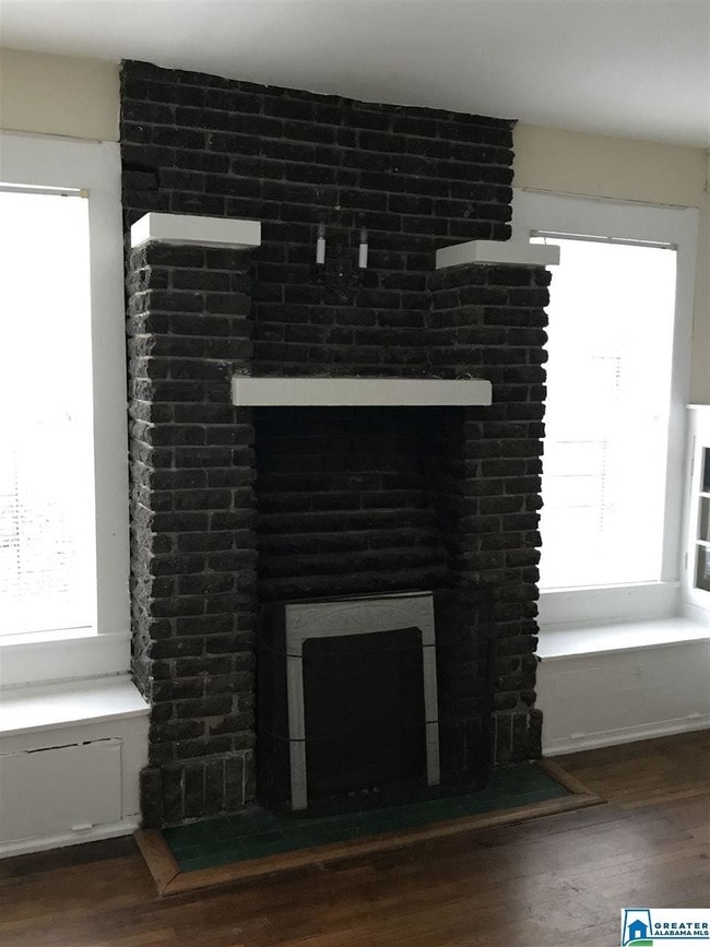 Building Photo - 1427 11th St S