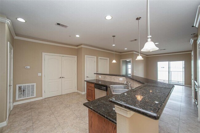 Foto del edificio - 7037 Kingston Cove Ln