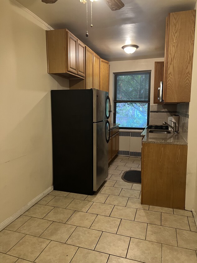 Primary Photo - 3015 Riverdale Ave