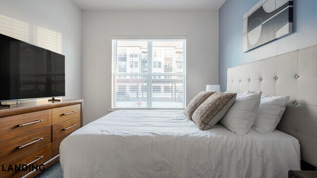 Foto del edificio - 1200 Riverfront Dr