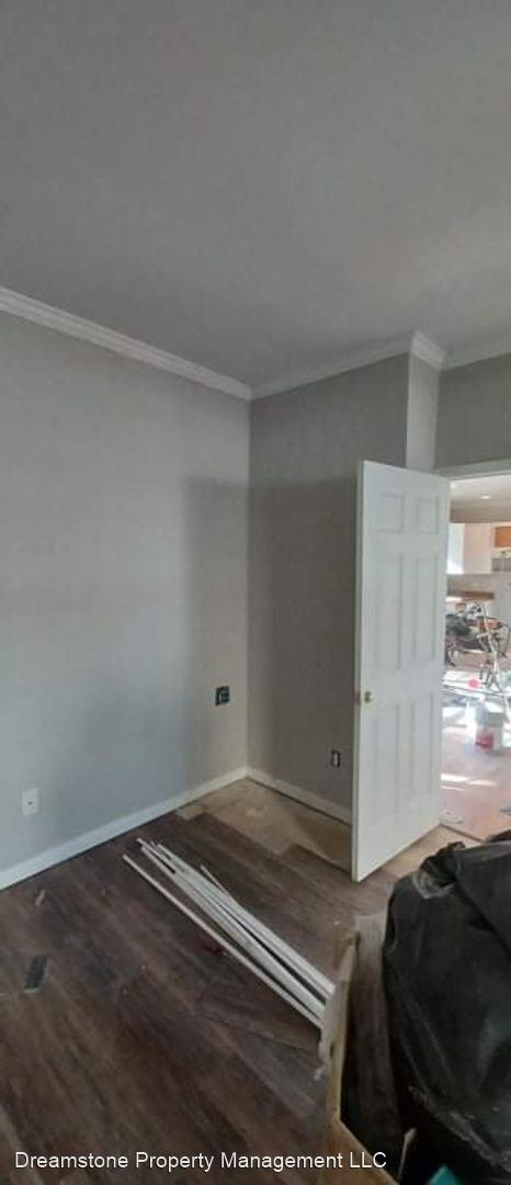 Building Photo - 3 br, 2.5 bath House - 1808 Lakewood Avenue