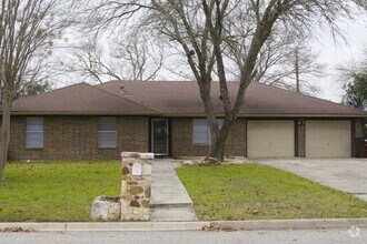 Building Photo - 1307 Redbud Trail