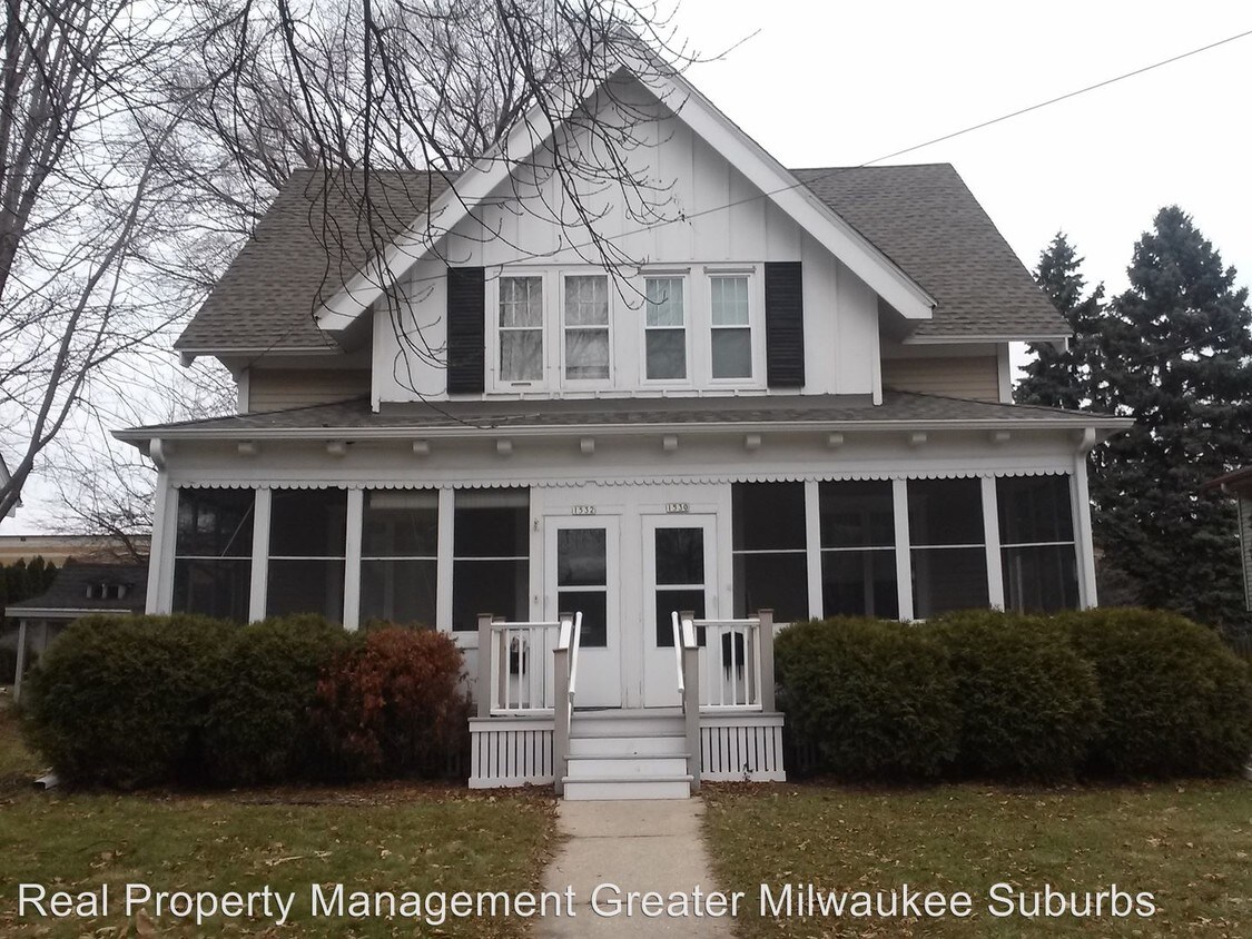 1530 Church St, Wauwatosa, WI 53213 Condo for Rent in Wauwatosa, WI
