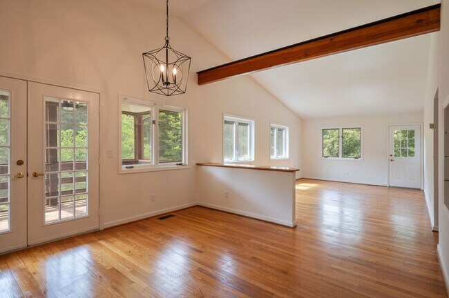 Building Photo - 1285 Branchlands Dr