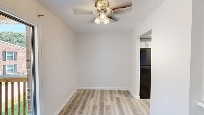1BR, 1BA - 650 SF - Dining Room - Fountainview East Apartments