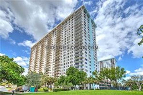 Primary Photo - 1201 S Ocean Dr