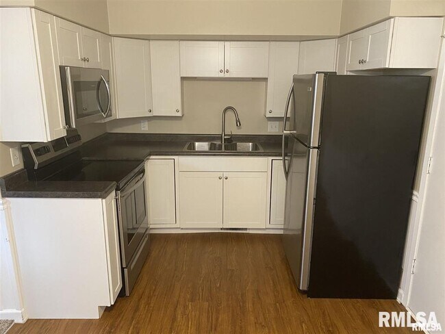 Foto del edificio - 519 W Valley Dr