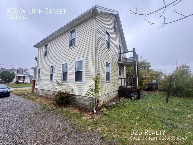 Building Photo - 930 W 18th St