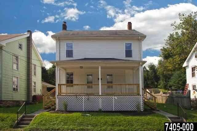 Foto principal - 4 br, 2 bath House - 2454 SEVEN VALLEYS RD