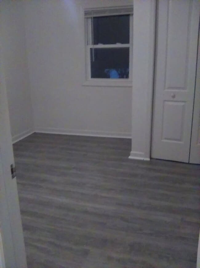 Building Photo - 132 Heald St