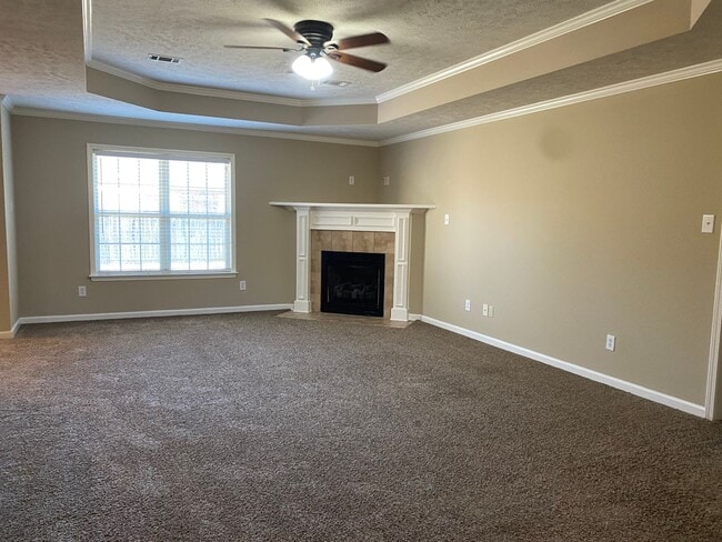 Building Photo - 2404 Lancashire Ln