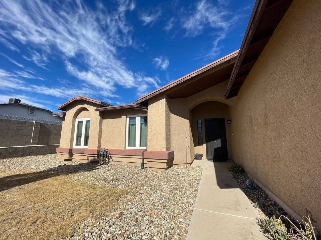 Primary Photo - 3BR/2BA/2CG, POOL 1615 sq.ft. SHORT TERM R...