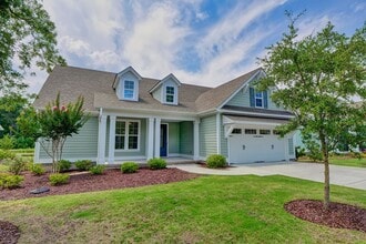Building Photo - 753 Scorpion Dr
