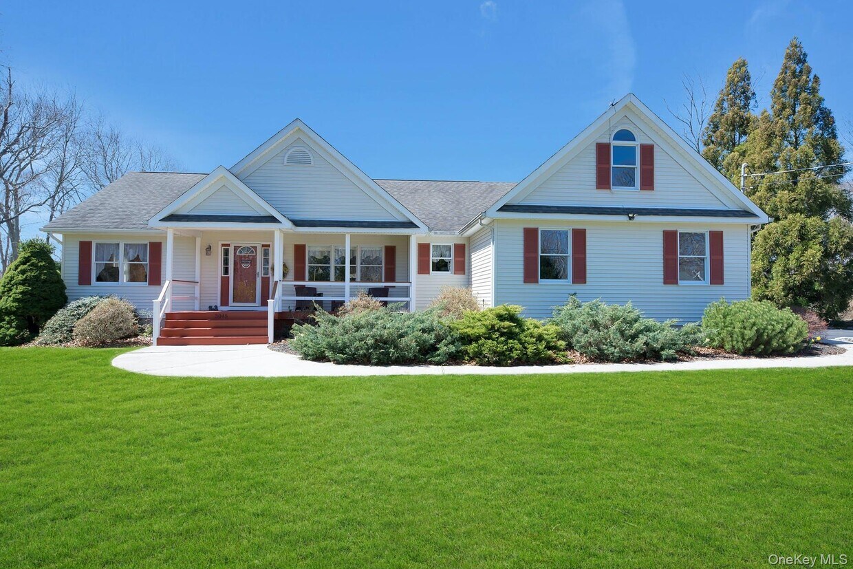 Foto principal - 3045 Rocky Point Rd
