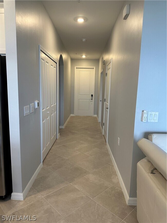 Foto del edificio - 5651 Double Eagle Cir