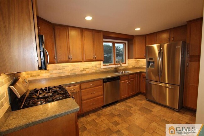 Building Photo - 104 Grovers Mill Rd