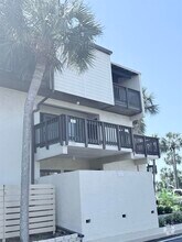 Building Photo - 5650 Jimmy Buffett Mem Hwy