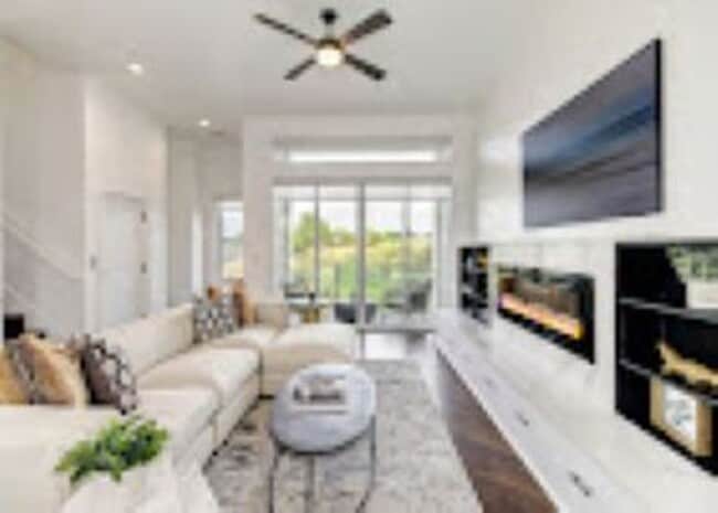 Building Photo - Residences at West Oaks