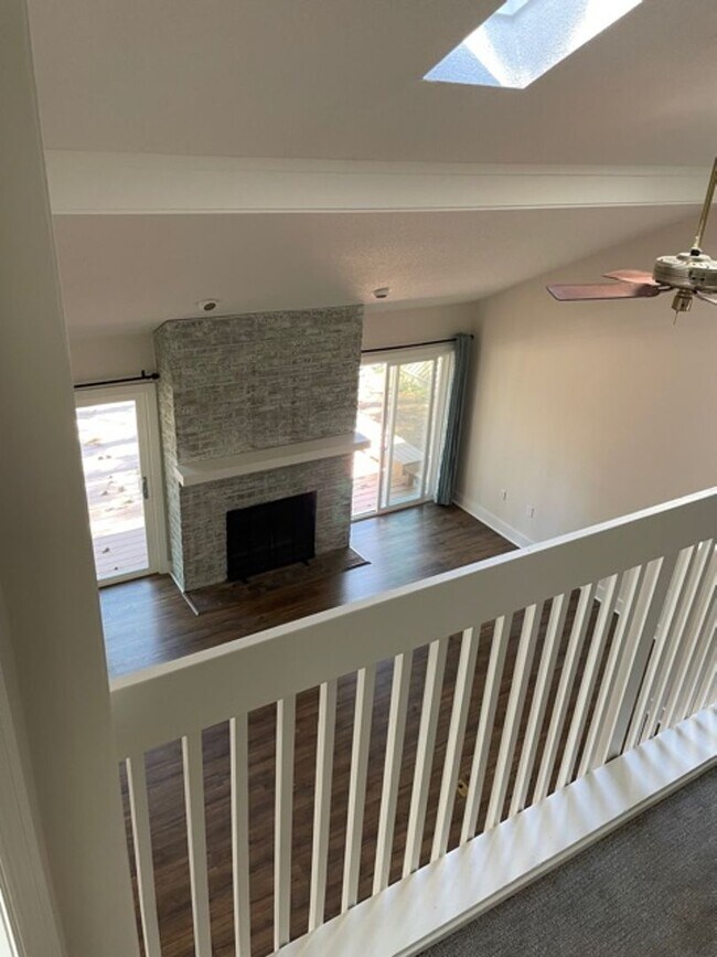 Foto del edificio - 25 Honey Locust Cir