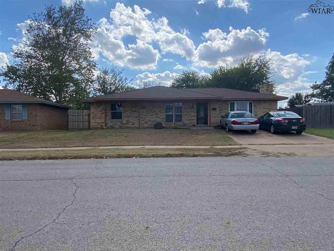 5225 Kingston Dr, Wichita Falls, TX 76310 House Rental in Wichita