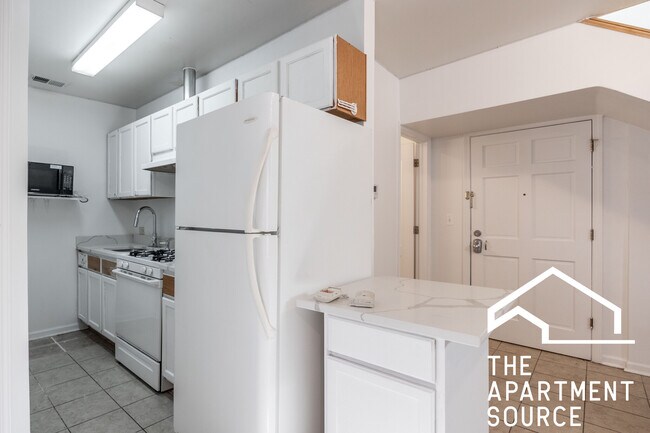 Foto del edificio - 1900 S Throop St