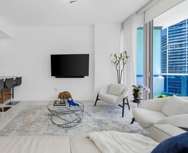 Building Photo - 200 Biscayne Boulevard Way
