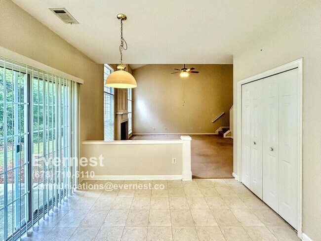 Foto del edificio - 707 Melilot Ln