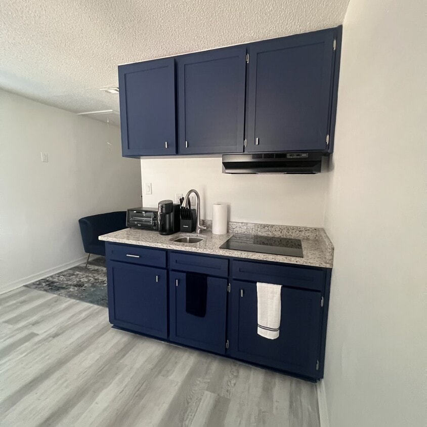 Foto principal - 4584 Tamarind Dr