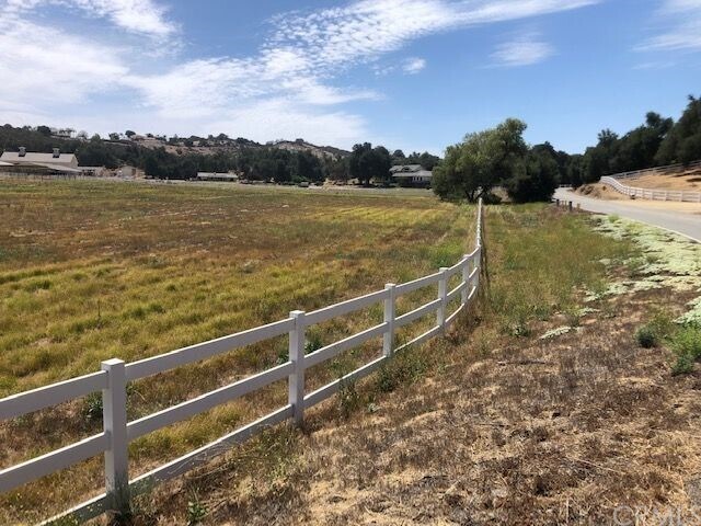 Foto del edificio - 41250 Gallop Ln