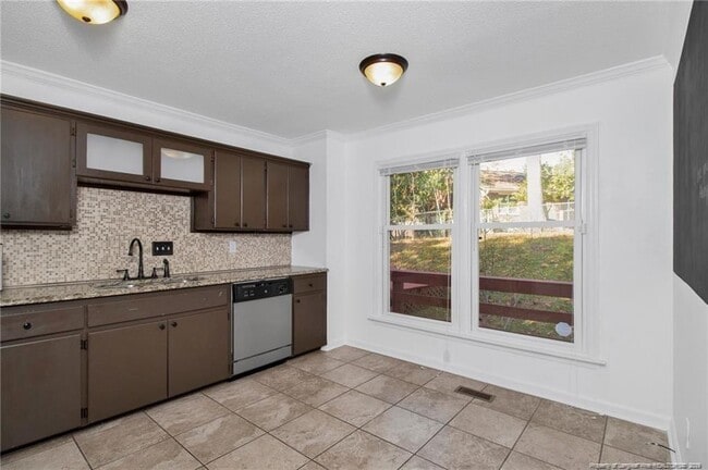Building Photo - 353 Bahama Loop